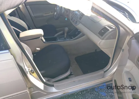 2003 Toyota Camry Le V6 from USA, damaged, VIN 4T1BF30K33U557973